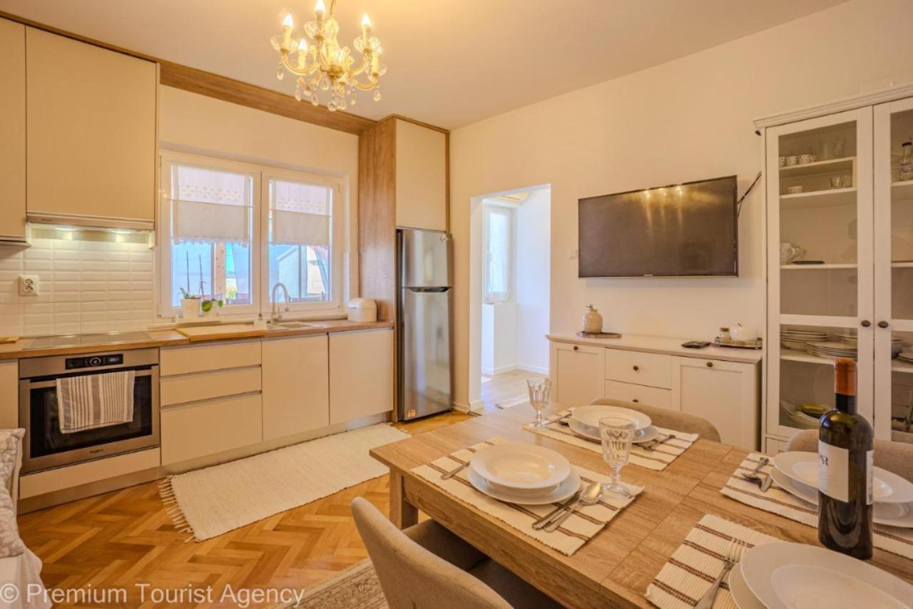 Sunset Apartment With Sea View Povljana Exterior foto