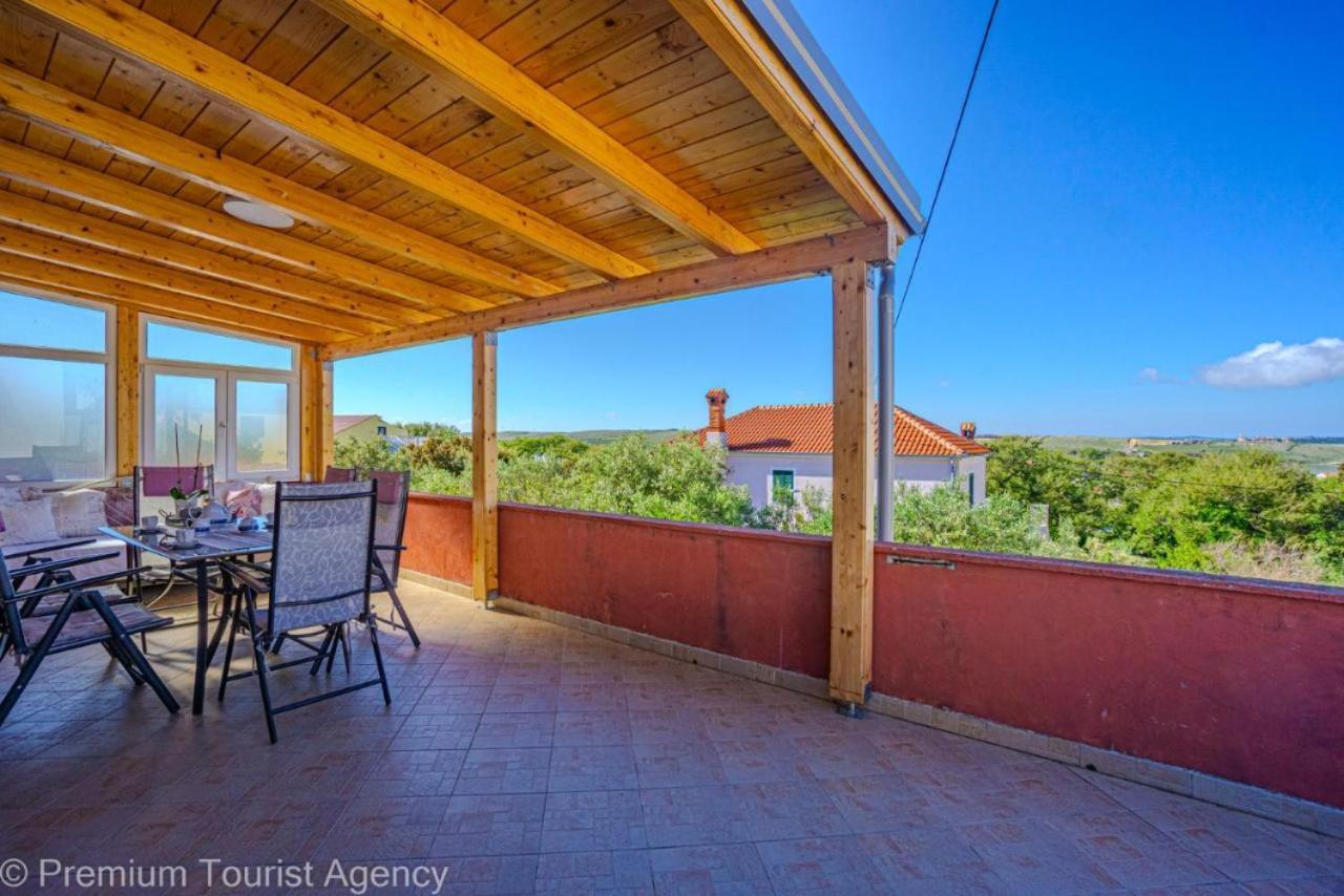 Sunset Apartment With Sea View Povljana Exterior foto